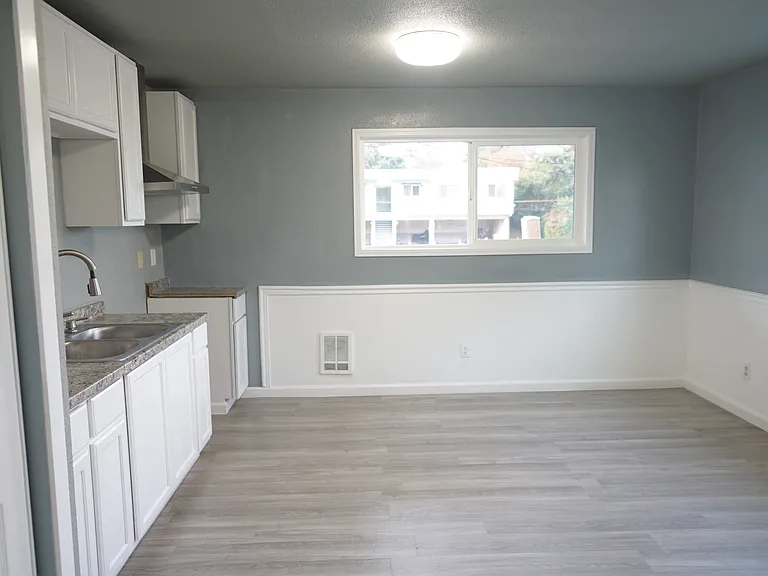 10730 Myers Way S #2 — Photo 11