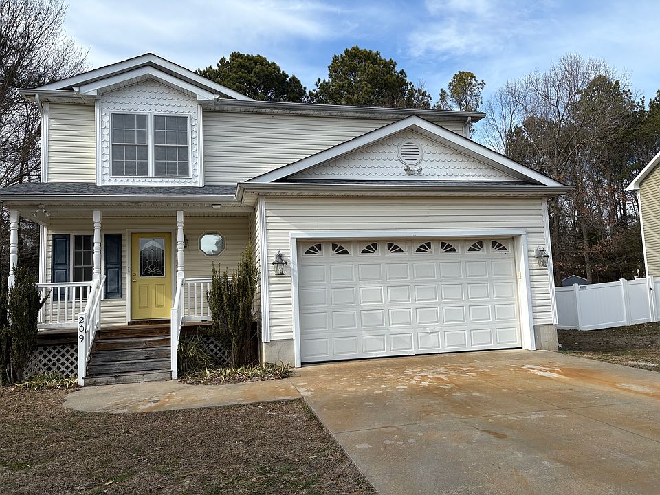 1st image of 209 Dogwood Ave
