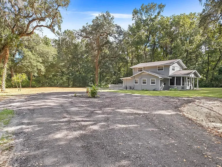 25027 Holden Dr — Photo 9