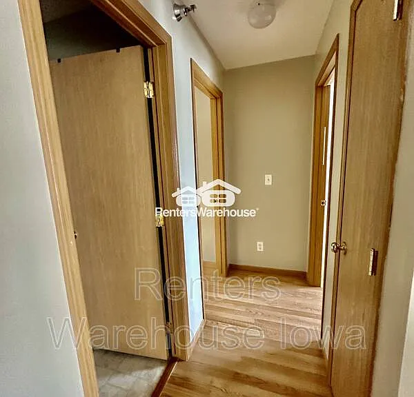 5924 Sutton Pl #10 — Photo 17