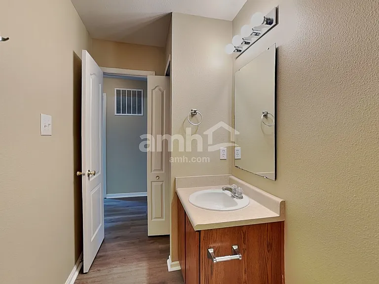 3126 Hurst St — Photo 19