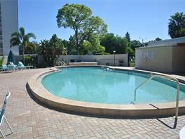 4210 Ironwood Cir #103J — Photo 28