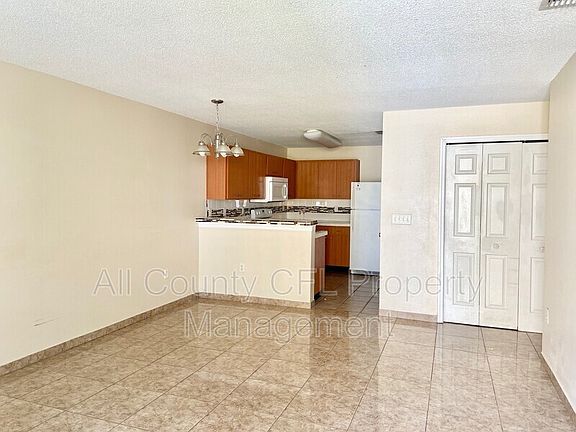 5th image of 637 Lake Marion Golf Resort Dr