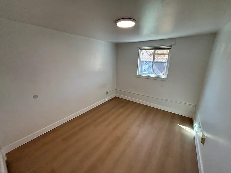 850 S Lake St #3 — Photo 20