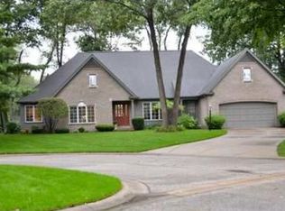 16451 Waterton Square Cir, Granger, IN 46530