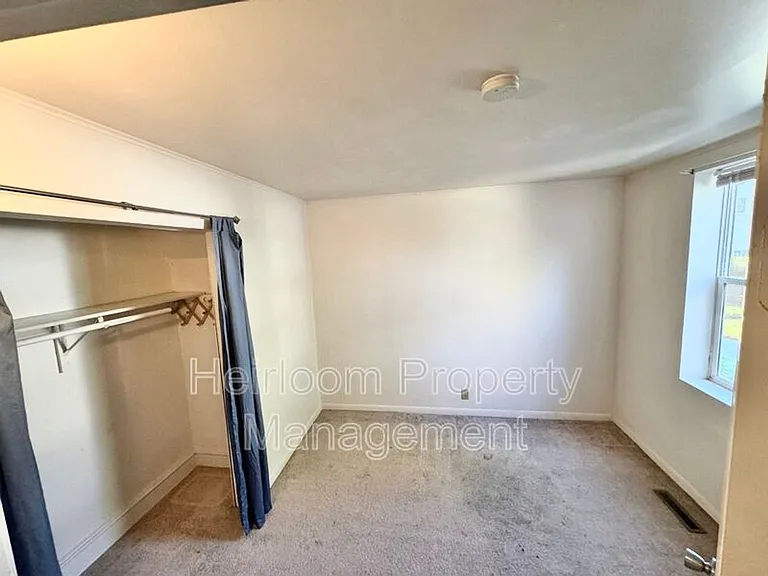 1718 Cumming Ave — Photo 7