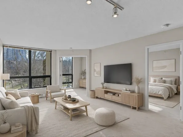 3588 Crowley Dr #303, Vancouver, BC V5R 6H3