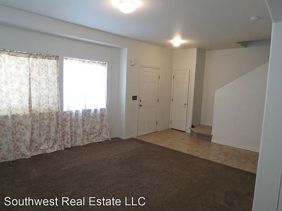 3rd image of 310 Daytona Dr