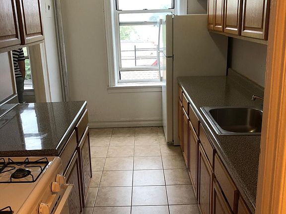 2nd image of 8406 109th St #D9