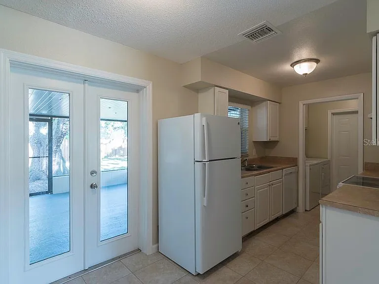 707 Wynn Dr — Photo 14