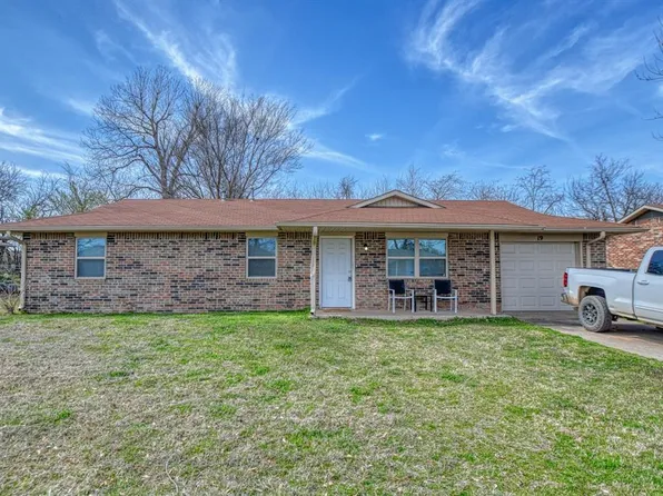 549 Sue Ln, McLoud, OK 74851