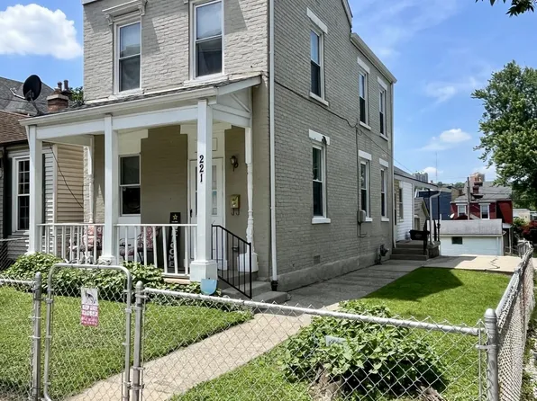 221 8th Ave, Dayton, KY 41074