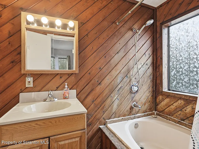 1379 Winding Way — Photo 29