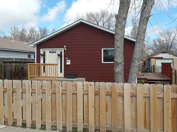2nd image of 1014 E Lincoln Ave