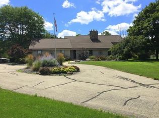 17 Wagon Wheel Dr, Appleton, WI 54913