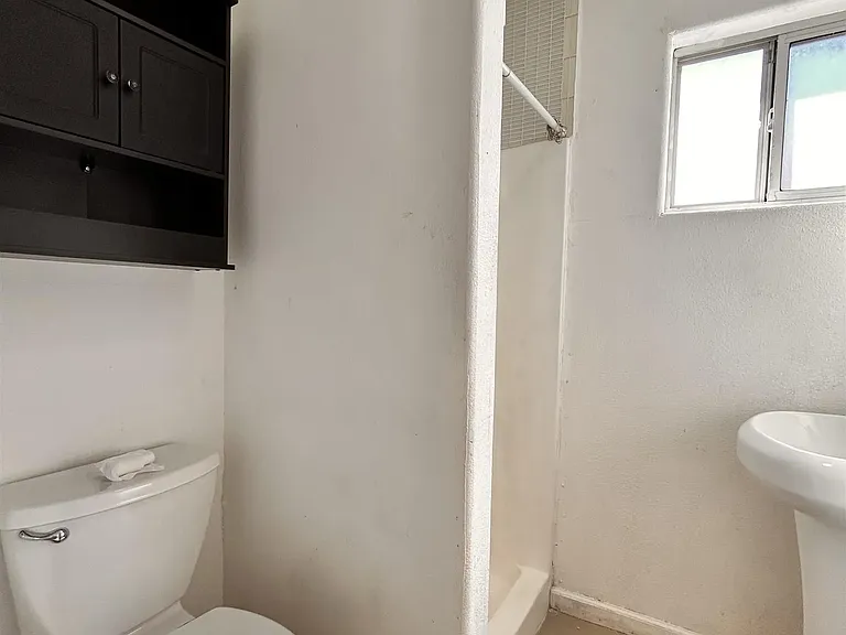 209 E Orange Ave — Photo 9