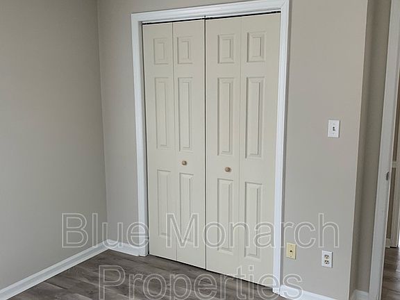 4th image of 218 Welch Ave #B