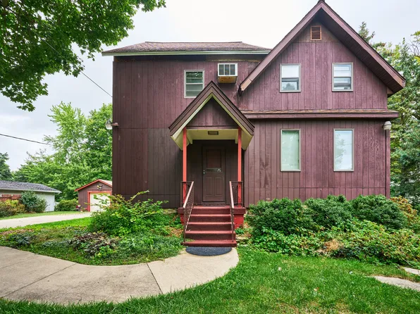 205 S 4th St, Malta, IL 60150