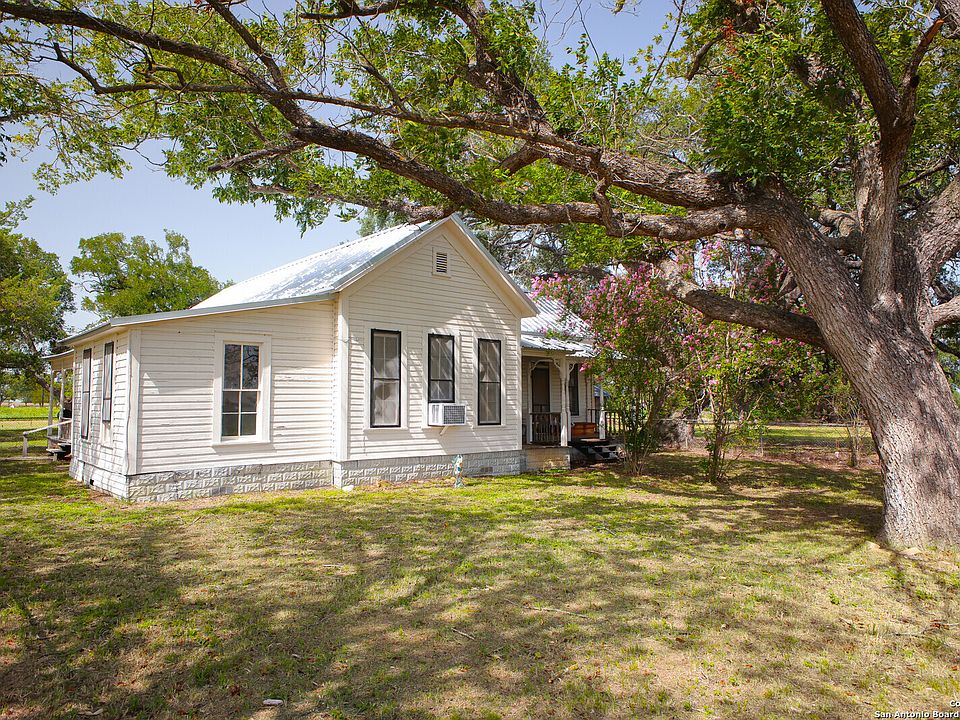 1st image of 4901 Lower Seguin