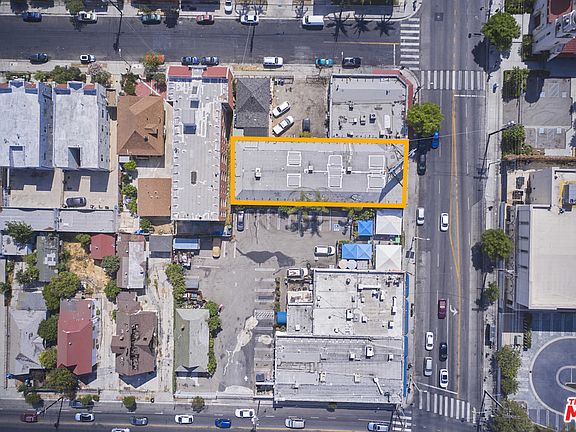 3rd image of 2761 W Pico Blvd