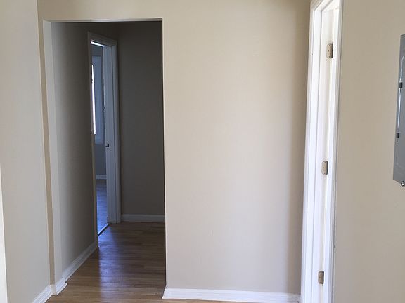 4th image of 158 Euclid Ave