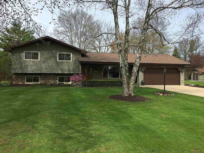 1st image of N1385 Ellen Ln