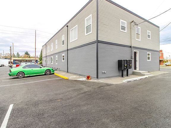 4th image of 5401 Pacific Ave Unit 203