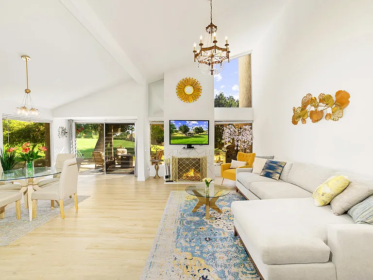 35090 Mission Hills Dr — Photo 4