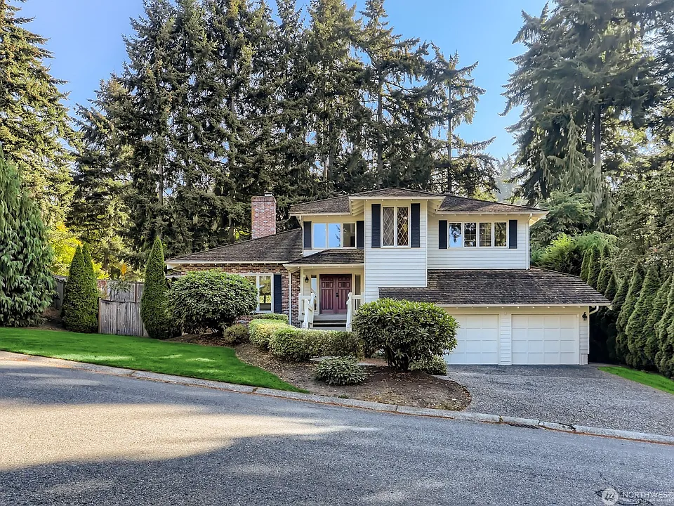 3810 110th Pl NE