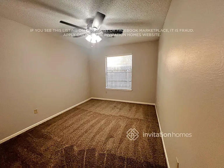 2110 Castle Dr — Photo 9