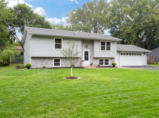 13041 Union Terrace Ln N, Champlin, MN 55316