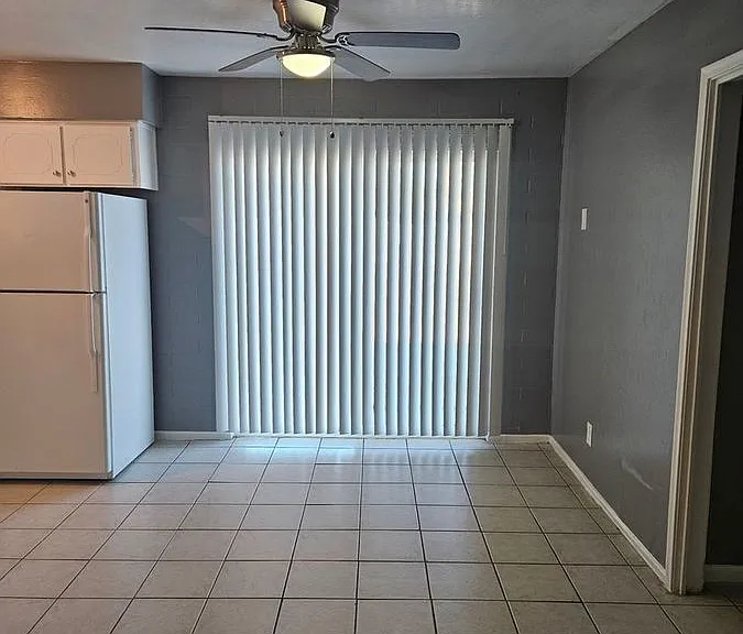 4900 E Culver St #9 — Photo 4