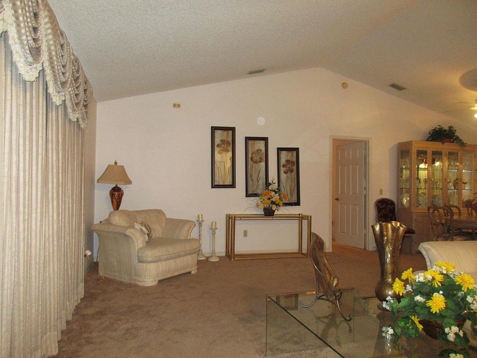 1st image of 1732 SE Floresta Dr