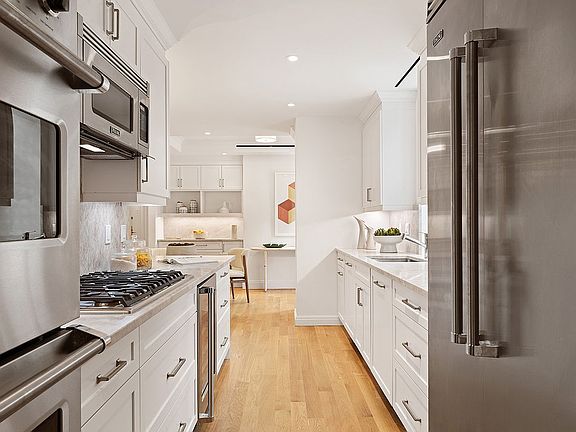 3rd image of 317 W 89th St APT 9E