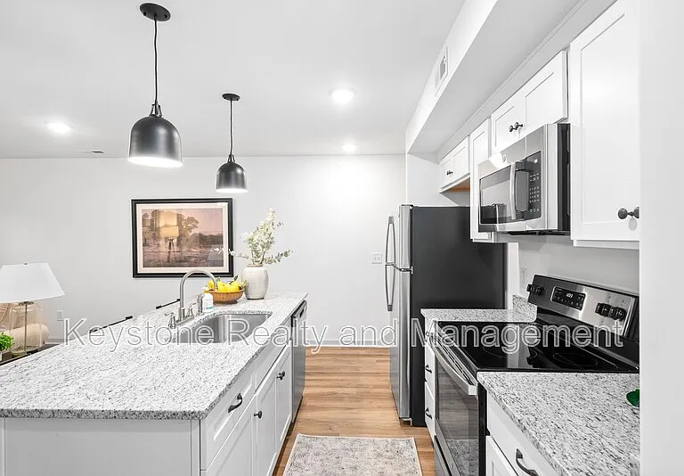 925 Center Rd #C — Photo 5