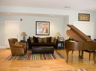 214 Atlantic Ave APT 6, Hull, MA 02045