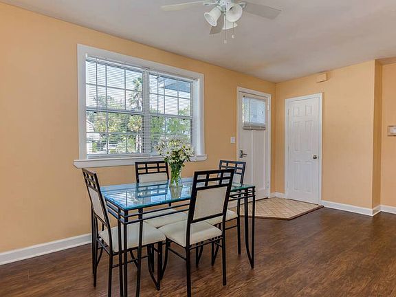 Front Room - Front Unit