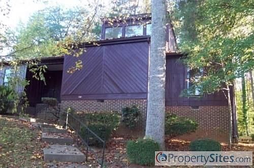3rd image of 100 Berman Dr