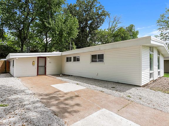 4th image of 915 Saint Anthony Ln