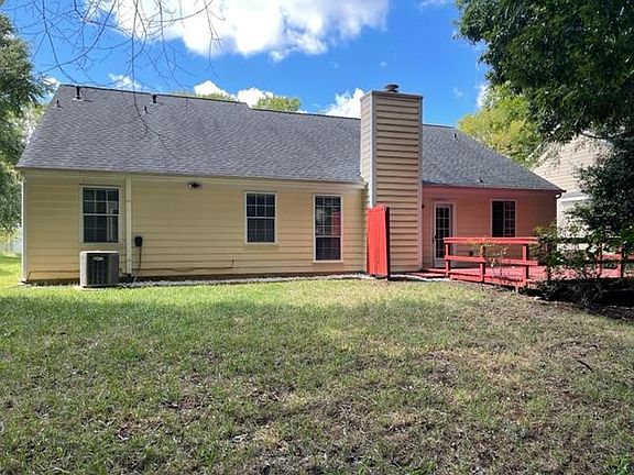 3rd image of 8333 Houndstooth Dr