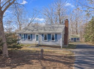 37 Greenville Dr, Sandwich, MA 02563
