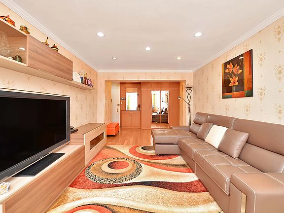 4th image of 2400 E 3rd St APT 214