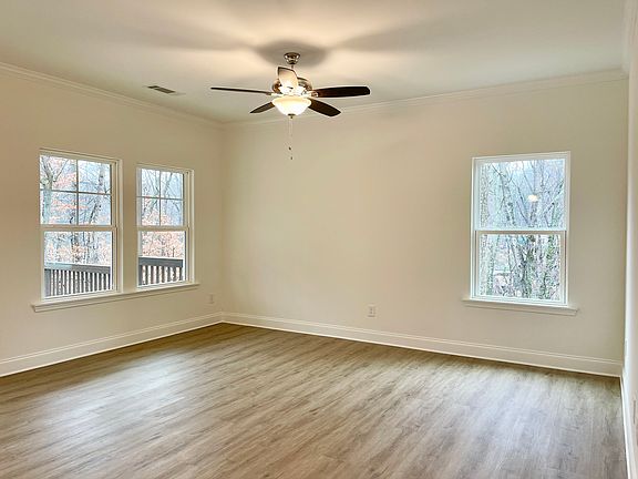 3rd image of 5245 Virginia Ave