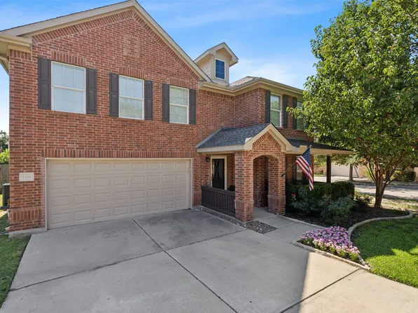 1241 Nighthawk Rd, Fort Worth, TX 76108