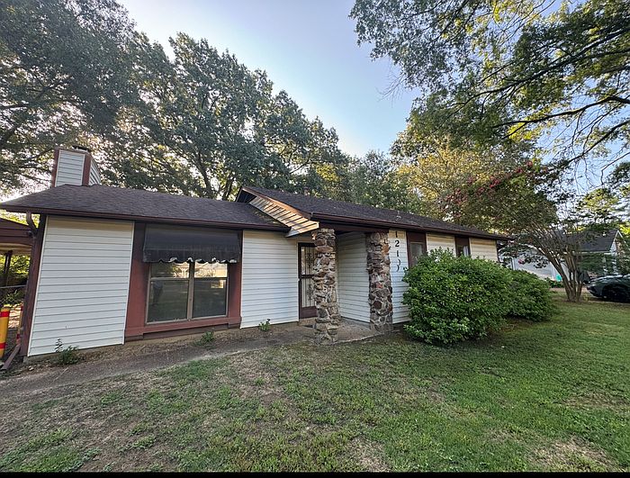 1st image of 1210 Simmonsridge Dr