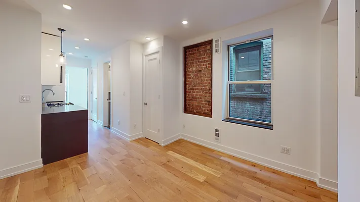 Rented by Bond New York | media 15