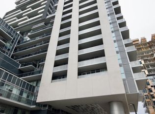 2087 Fairview St #1705, Burlington, ON L7R 0E5