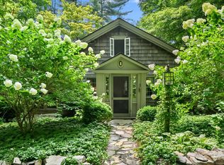 6 Old Mailcoach Rd, Redding, CT 06896