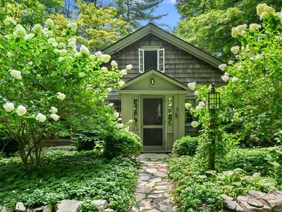 6 Old Mailcoach Road, Redding, CT, 06896