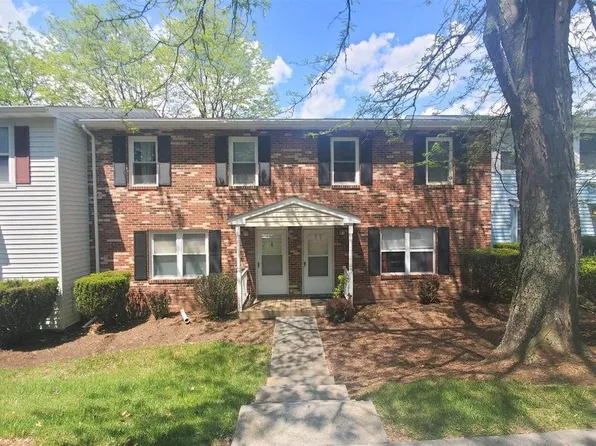 242 Pheasant Run Dr, Blacksburg, VA 24060